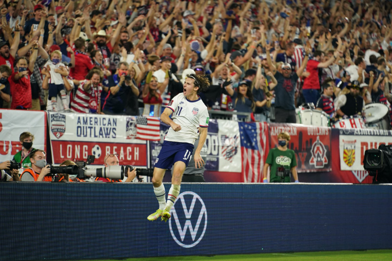 Brenden Aaronson celebrates a goal for the USMNT.
