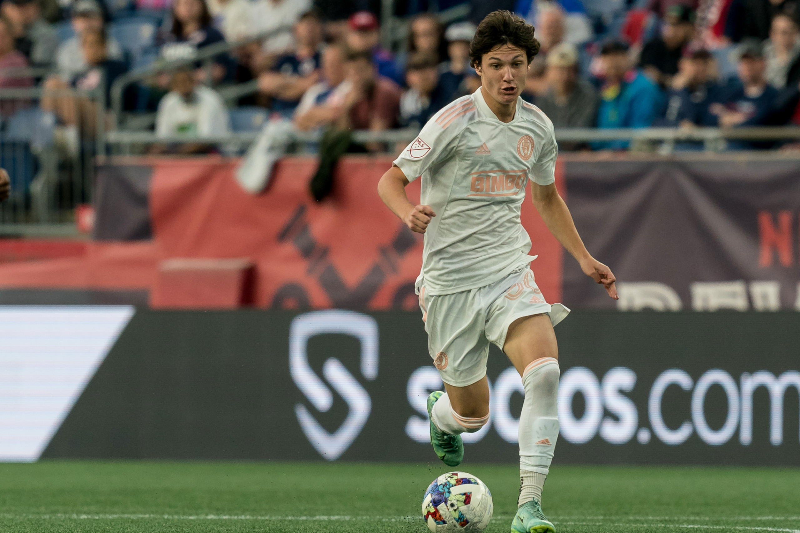 paxten-aaronson-philadelphia-union-at-new-england-may-28-2022-credit-andrew-katsampes-isiphotos