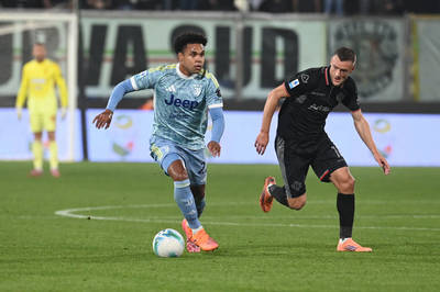 weston-mckennie-juventus-at-cremonese-november-2-2025-credit-gianluca-ricci-livemedia-ips-zuma-press-wire-isiphotos